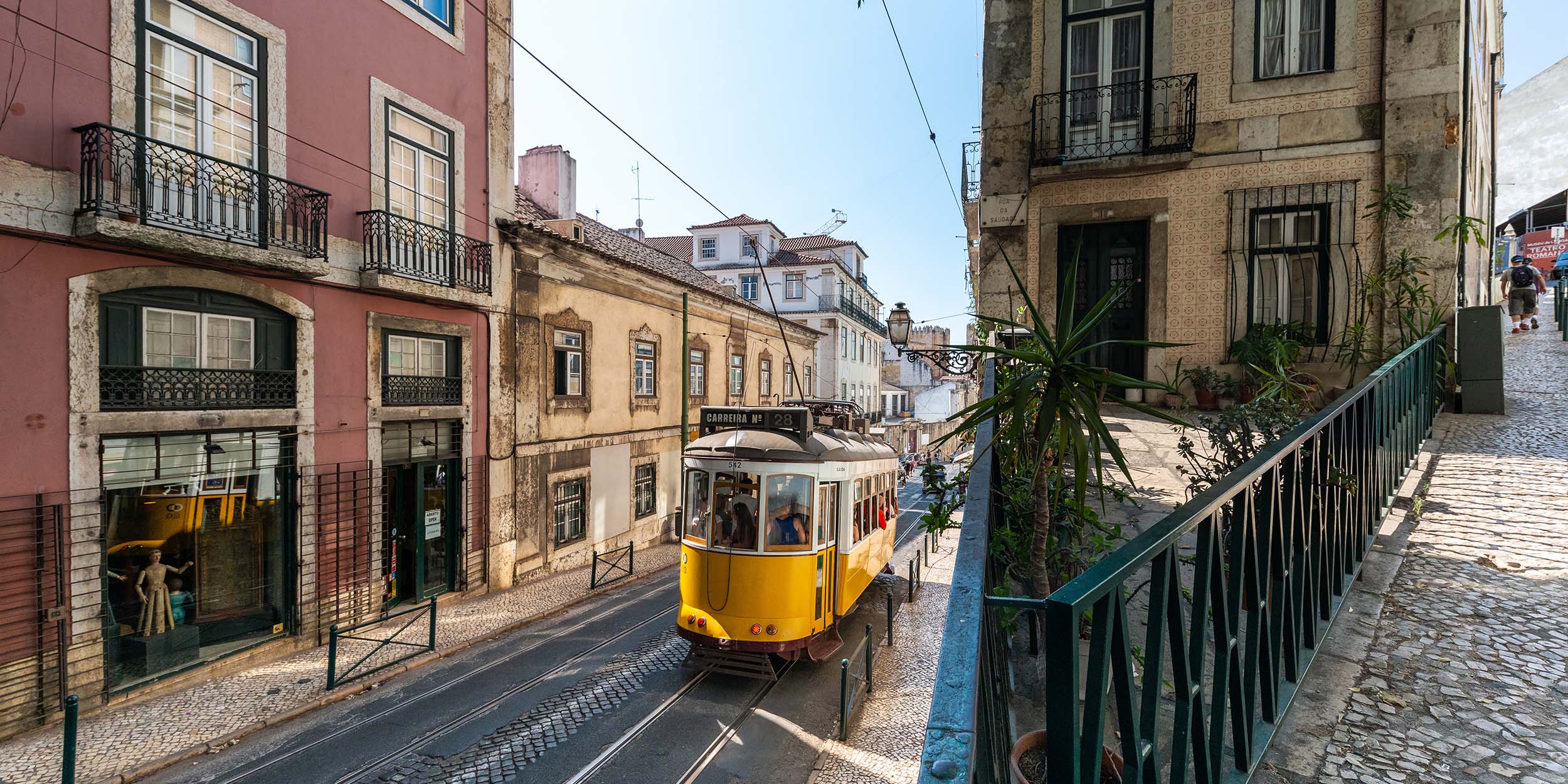 15-Lisbon_Portugal©Karsten Bidstrup_2500x1250.jpg