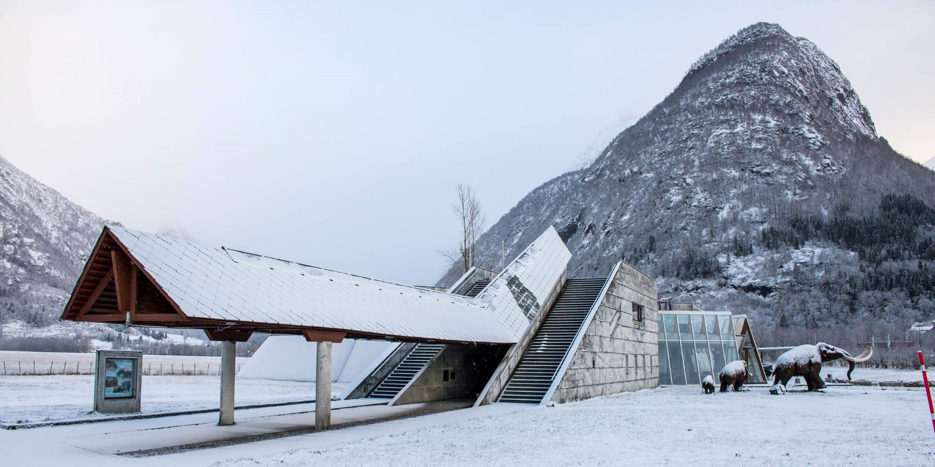 Visitez le fascinant musée des glaciers norvégiens.