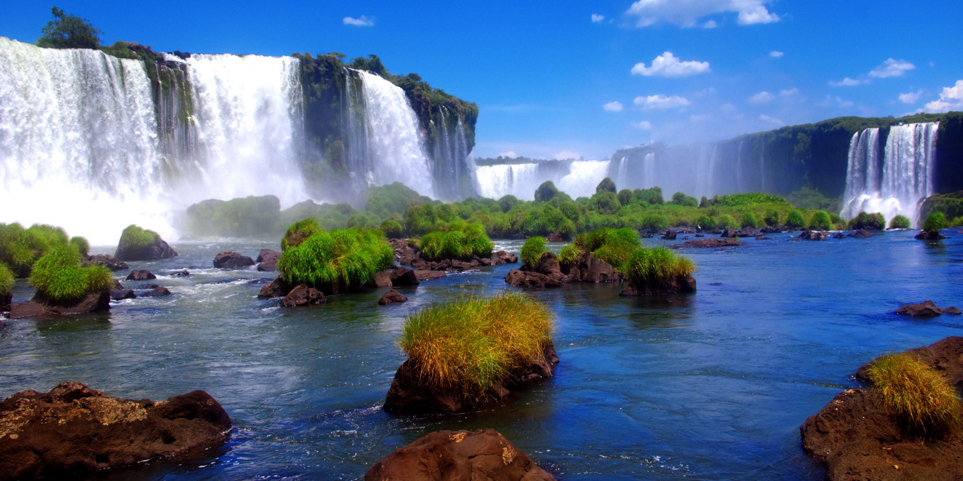 Voir les grandes chutes d'Iguazu sur cette visite